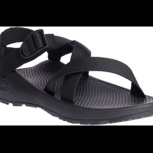 Size 9 - Solid Black Color - New in Box - Men's Chaco Z/Cloud Sandals